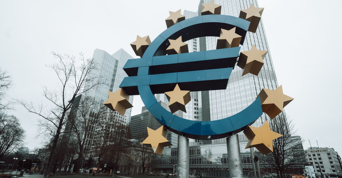 eba climate risk - Iconic Euro sculpture in front of skyscrapers in Frankfurt during a winter day.