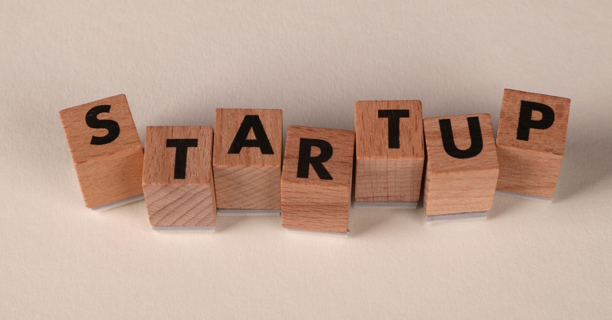 seedcamp closes funds - Wooden blocks forming the word 'STARTUP' on a neutral background, symbolizing new business ventures.