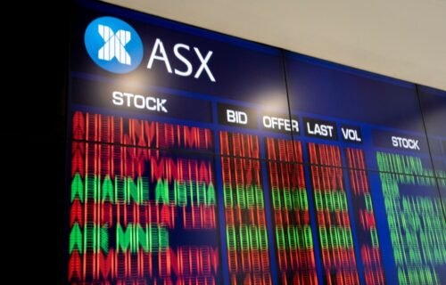ai trade bottom - a wall that has a sign on it