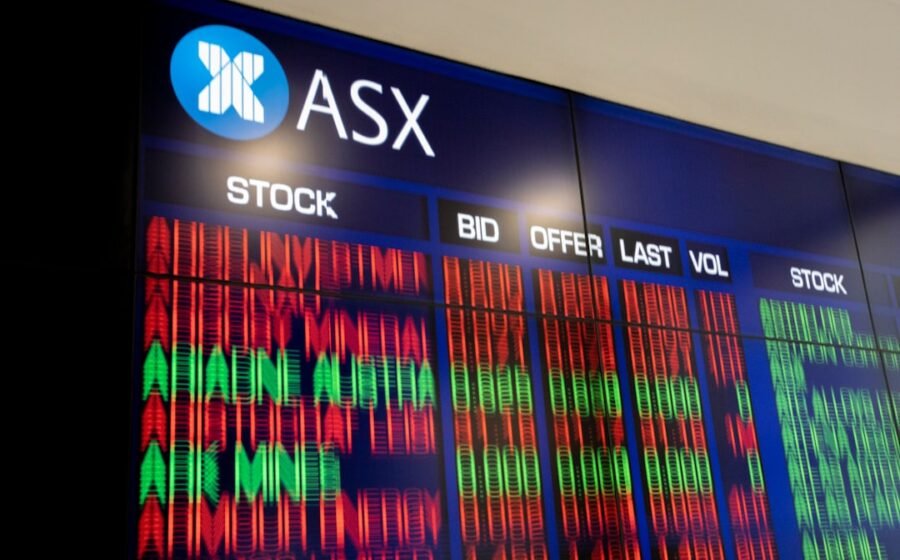 ai trade bottom - a wall that has a sign on it