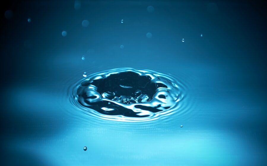ripple sec fight - a drop of water that is in a sink